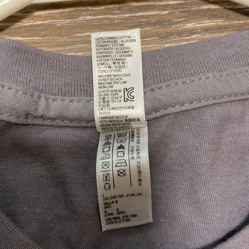 E143 Be You Barbie Grey Sz. L  T-shirt  NWOT - Picture 4 of 8